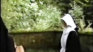 Moms remove daughter's sins in nature to accept her in the monastery