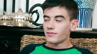 Mom focuses on boyfriend of daughter and in particular on his cock