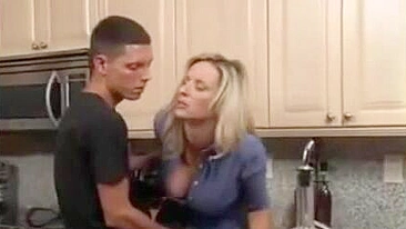 Conflict between blonde mom and stepson ends with quickie in kitchen