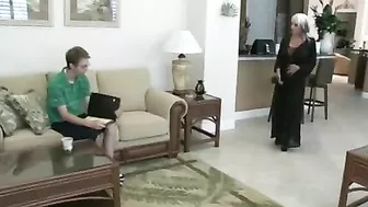 Horny mature mom in stockings seduces nerd using her round coconuts