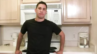 Svelte mom with big tits successfully seduces stepson into ardent sex