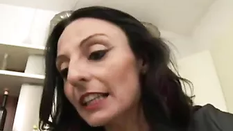 Brunette mom in stockings agrees to XXX banging by her new stepson