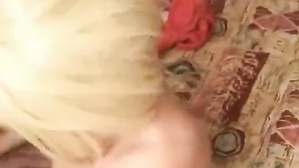 Man ejaculates on belly of mature mom after XXX sex in her bedroom