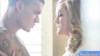 Busty mom makes XXX things with her tattooed stepson in the bathroom