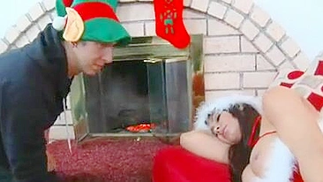 Mom permits XXX hot stepson to fuck her on the couch on Christmas