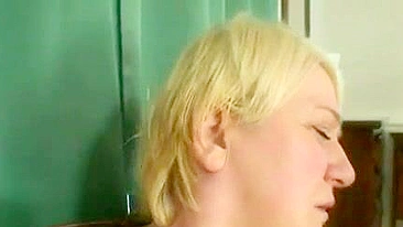 Naked mom pleases guy with good XXX sex instead of solo masturbation