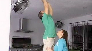 Mom gives muff to man just like stepdaughter does during XXX threesome