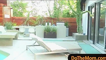 Boy gets it on with girlfriend and mom who prefers XXX threesome