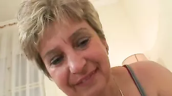 XXX whore jazzes with son-in-law until stepdaughter catches them