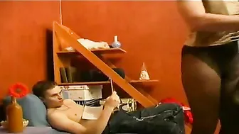 XXX blowjob and anal fucking to cum on buttocks of caring mom on floor