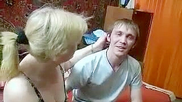 XXX hung young man bangs fragile blonde mom from Russia in his bedroom