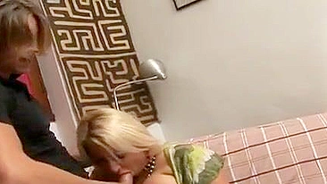 Young man is big enough so mom teaches him XXX pussy-penetration