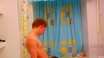 Red-haired mom rewarded with XXX facial after sex with boy in bath