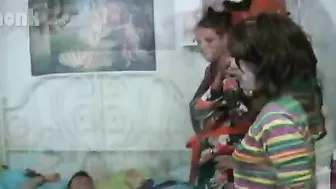 Mom gives sex lessons to stepdaughter using neighbor's XXX manhood