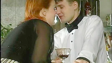 Red-haired mom visit bar where she tempts XXX waiter into hot sex