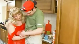 Horny blond mom in red peignoir has XXX fun with handsome repairman