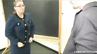 Nerdy teacher rewarded with massive XXX facial after sucking boner