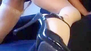 Ebony mom becomes first XXX teacher to her inexperienced white student