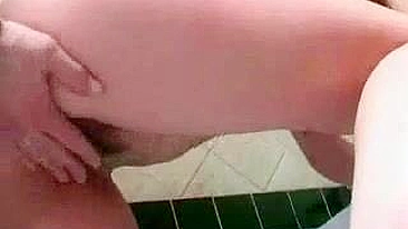 Guy interrupts shower because of mom who needed his XXX meatstick