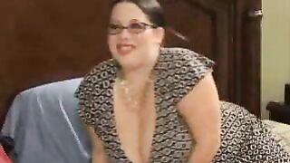 Nerdy BBW mom with juicy tits rides stepson's XXX boner like pro