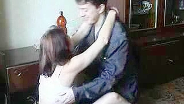 Amateur mom becomes in mood for XXX fun with stepson thanks to beer