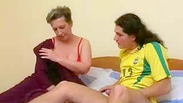 After training soccer player has XXX quickie with friend's hot mom