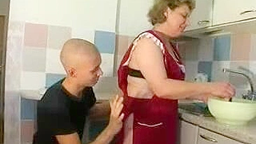 Skinny Russian dude uses XXX twat of chunky stepmom in the kitchen