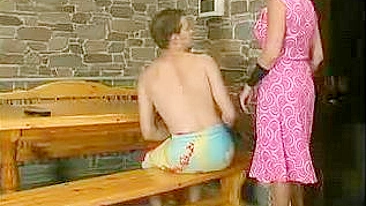 Adorable mom seduces hot stepson on anal XXX session in the sauna