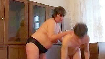 Filthy mom exposes stepson her chubby body and takes his XXX dong