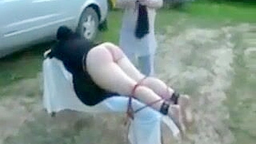 Amateur Mom Fat Ass - Amateur Arab mom with big fat ass deserves good spanking outdoors | AREA51. PORN