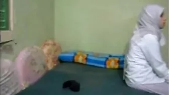 Cute amateur mom in hijab moans loud taking Arab dick into the ass Cute amateur mom in hijab moans loud taking Arab dick into the ass