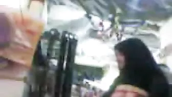 Muslim mom in hijab lets Arab dude play with her tits at the market