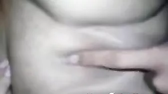 Thick dick penetrates shaved twat of luscious Arab mom in the garage