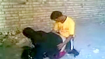 Arab mom takes pants off to have her pussy drilled in doggy outdoors