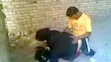 Arab mom takes pants off to have her pussy drilled in doggy outdoors