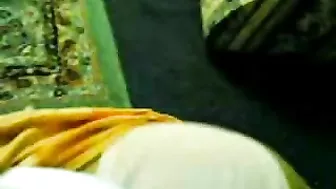 Arab mom hides her face unwilling to be recorded during having sex