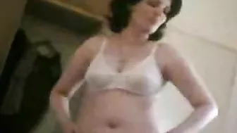 Arab mom shakes her body while dancing and gets fucked by husband