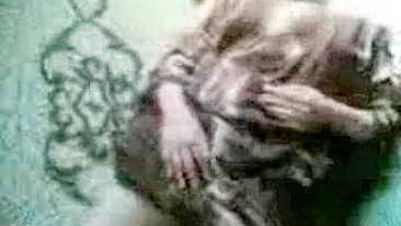 Amateur video of uninhibited Arab mom getting her cunt plowed hard