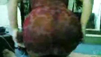 Lucky husband admires his Arab wife's immense booty and records it