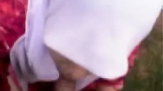 Uninhibited Arab mom in hijab pleases hubby with outdoor blowjob