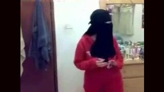 Slutty mom strips to show hubby her thick Arab booty and breasts