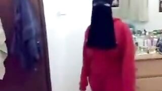 Slutty mom strips to show hubby her thick Arab booty and breasts