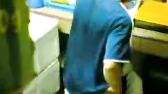 Amateur hidden cam catches Arab mom cheating with the other guy