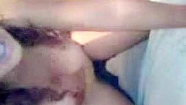 Young mom gets her Arab asshole penetrated by horny stud on the bed