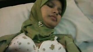 Attractive young mom in hijab shows tits and gets pounded in POV