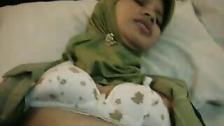 Attractive young mom in hijab shows tits and gets pounded in POV