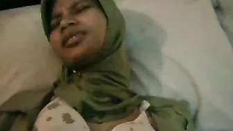 Attractive young mom in hijab shows tits and gets pounded in POV