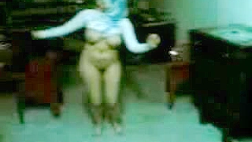 Shameless Arab mom demonstrates her curves while dancing all naked