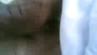 Boyfriend kisses Arab wench passionately and fucks her hard outdoors