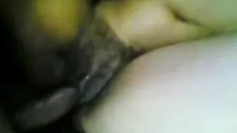 Arab mom hides her face under hijab when having her pussy plowed